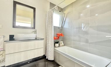 Casa de 5 Ambientes en Venta en La Reserva Cardales