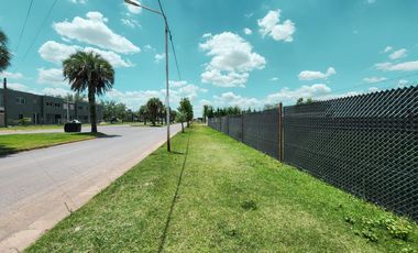 Terreno en esquina con gran frente comercial