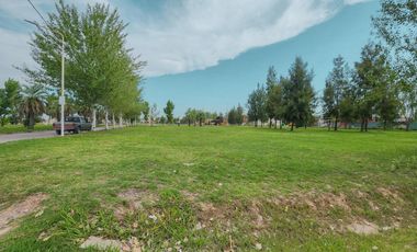 Terreno en esquina con gran frente comercial