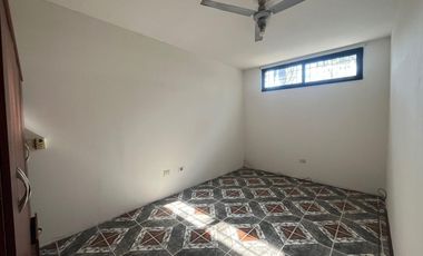 VENTA CASA FISHERTON R UN DORMITORIO LUMINOSA AMPLIO PATIO