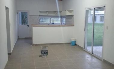 Casa en venta - 3 Dormitorios 2 Baños - 200Mts2 - San Miguel del Monte