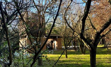 Casa en venta - 4 Dormitorios 4 Baños - Cocheras - 5.229Mts2 - Exaltación de la Cruz