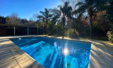 Casa en venta - 4 Dormitorios 4 Baños - Cocheras - 5.229Mts2 - Exaltación de la Cruz