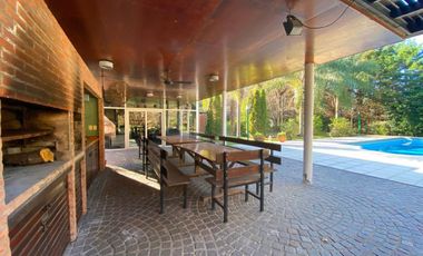 Casa en venta - 4 Dormitorios 4 Baños - Cocheras - 5.229Mts2 - Exaltación de la Cruz