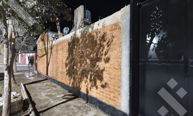 En Venta, Casa de 3 Habitaciones, Villa Manzano