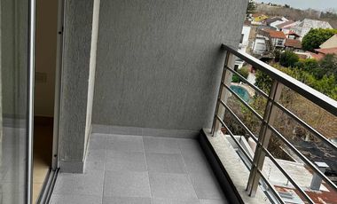 Departamento en venta - 2 Dormitorios 1 Baño - Cochera - 65Mts2 - Monte Grande, Esteban Echeverría