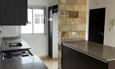 Departamento en venta - 2 Dormitorios 1 Baño - Cochera - 65Mts2 - Monte Grande, Esteban Echeverría