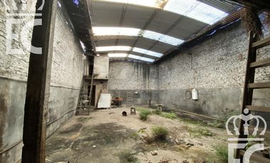 Galpón  a 2 cuadras de PUENTE ALSINA