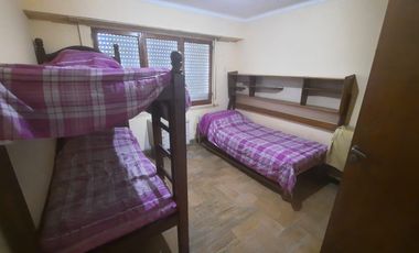 Casa en venta - 4 Dormitorios 2 Baños - Cochera - 371Mts2 - Punta Mogotes