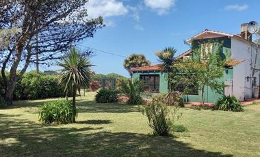 Casa en venta - 3 Dormitorios 2 Baños - 900Mts2 - Miramar