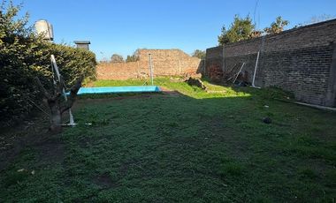 VENTA DE CASA 4 AMBIENTES CON COCHERA EN FLORENCIO VARELA