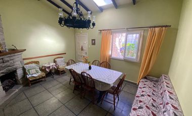 Casa 22 1436 Zona IV / Miramar