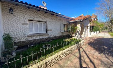 Casa 22 1436 Zona IV / Miramar