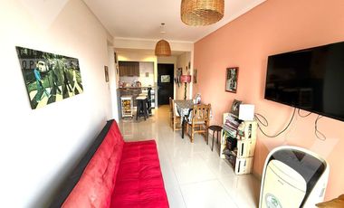 Dos ambientes con Balcón, super luminoso. En la mejor zona de Avellaneda.