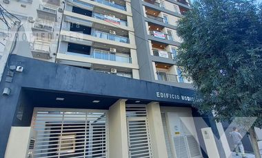 Dos ambientes con Balcón, super luminoso. En la mejor zona de Avellaneda.