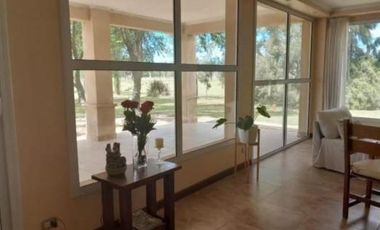 Casa en alquiler - 5 Dormitorios 5 Baños - Chascomus