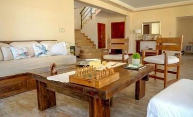 Casa en alquiler - 5 Dormitorios 5 Baños - Chascomus