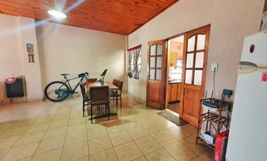 VENTA CASA 3 AMB 280 M2 PATIO VALENTIN ALSINA