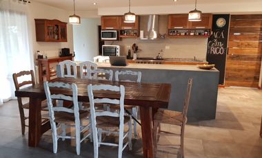 Casa alquiler La Horqueta de Echeverría Canning