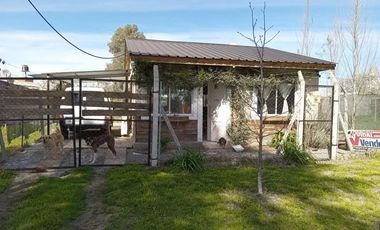 Casa en venta - 2 Dormitorios 1 Baño - Cochera - 477Mts2 - Longchamps, Almirante Brown