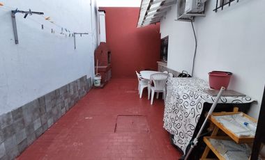 Casa en Profesor Mariño al 300, Temperley