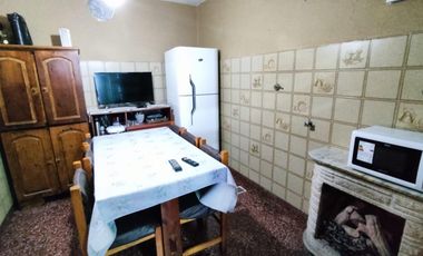 Casa en Profesor Mariño al 300, Temperley