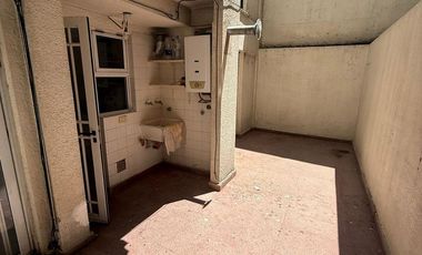 Departamento de dos ambientes con Patio en Alquiler en Avellaneda