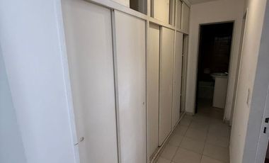 Departamento de dos ambientes con Patio en Alquiler en Avellaneda