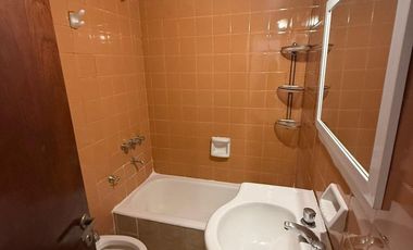 Departamento de dos ambientes con Patio en Alquiler en Avellaneda