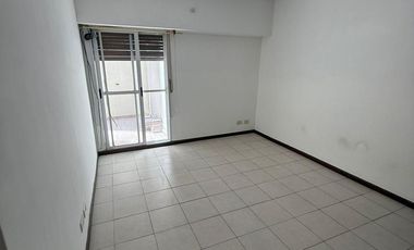 Departamento de dos ambientes con Patio en Alquiler en Avellaneda