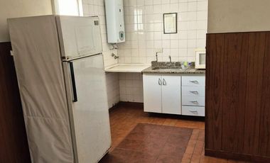 Departamento de dos ambientes con Patio en Alquiler en Avellaneda