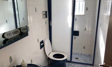 Casa en alquiler - 4 Dormitorios 2 Baños - Cochera - 226,16Mts2 - Olivos