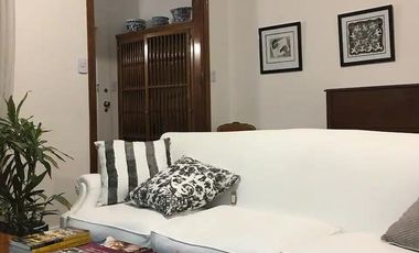 Casa en alquiler - 4 Dormitorios 2 Baños - Cochera - 226,16Mts2 - Olivos