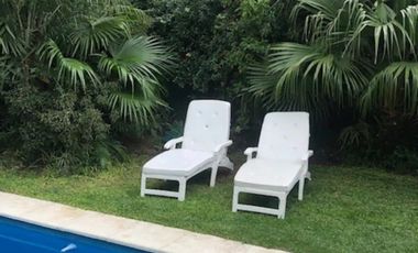 Casa en alquiler - 4 Dormitorios 2 Baños - Cochera - 226,16Mts2 - Olivos