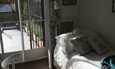 Casa en alquiler - 4 Dormitorios 2 Baños - Cochera - 226,16Mts2 - Olivos