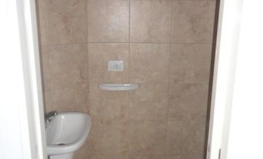 Duplex de 2 dormitorios C/Cochera.- Lomas de Zamora E.