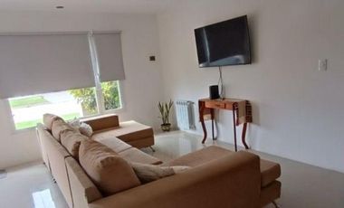 Casa en venta - 2 Dormitorios 1 Baño - 215Mts2 - Miramar