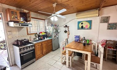 CASA EN JUAN LAPALMA CASI SAN JOSE