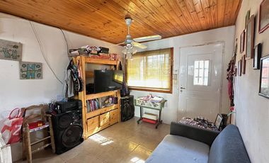 CASA EN JUAN LAPALMA CASI SAN JOSE