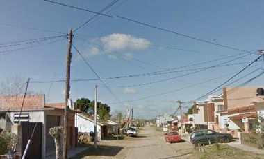 Casa en venta - 3 Dormitorios 2 Baños - Cochera - Local - 200Mts2 - Mar de Ajó