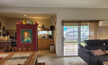 Quinta en venta - 2 Dormitorios 1 Baño - 10.000Mts2 - Lobos