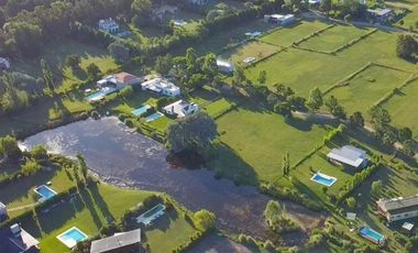 Casa - Venta - Barrio La Arbolada de Capilla - Exaltación de la Cruz