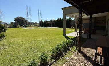Casa - Venta - Barrio La Arbolada de Capilla - Exaltación de la Cruz