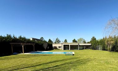 Casa - Venta - Barrio La Arbolada de Capilla - Exaltación de la Cruz