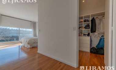 Casa con 3 dormitorios mas dependencia en venta / alquiler  en EL ENCUENTRO.