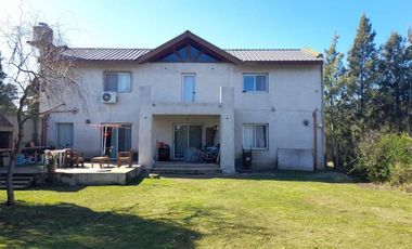 Casa en venta - 3 Dormitorios 3 Baños - Cochera - 600Mts2 - Villa Parque Sicardi, La Plata