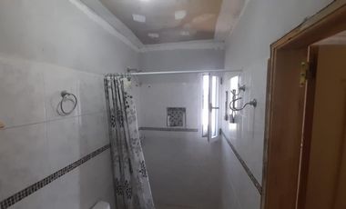 Casa en venta - 3 Dormitorios 3 Baños - Cochera - 600Mts2 - Villa Parque Sicardi, La Plata