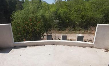 Casa en venta - 3 Dormitorios 3 Baños - Cochera - 600Mts2 - Villa Parque Sicardi, La Plata