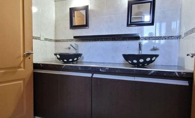 Casa en venta - 3 Dormitorios 3 Baños - Cochera - 600Mts2 - Villa Parque Sicardi, La Plata