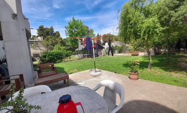 Casa en venta - 3 Dormitorios 3 Baños - Cochera - 600Mts2 - Villa Parque Sicardi, La Plata